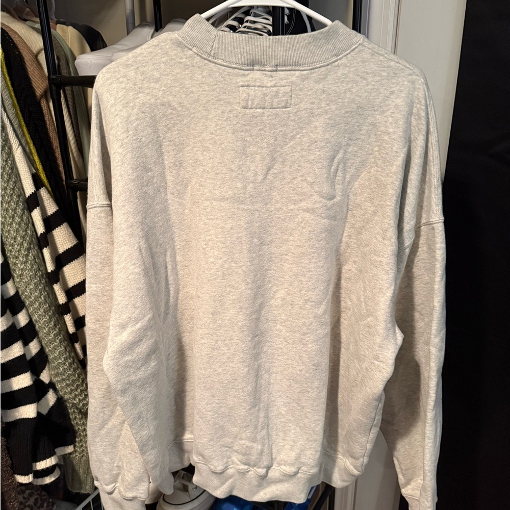 Abercrombie & Fitch Gray Oversized Sweatshirt - Picture 2 of 4